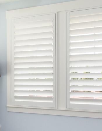 Hidden tilt rod shutters closed. Polywood shutters with hidden tilt rods in Orlando